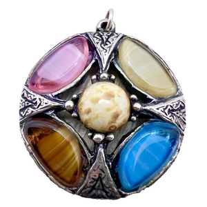 🍭6/$30 Stone jewel circular pendant on silver tone backing